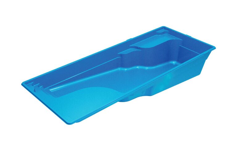 Latham Ariel 16 fiberglass pool — profile render.